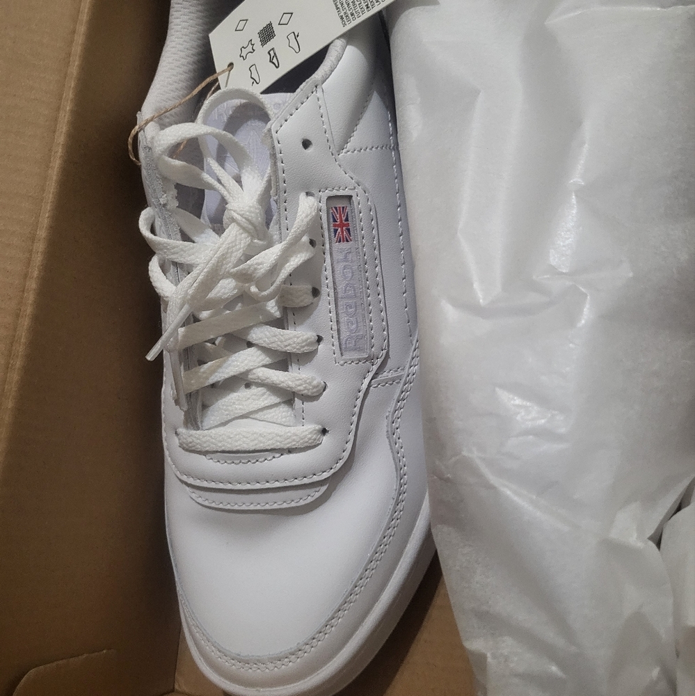 REEBOK
